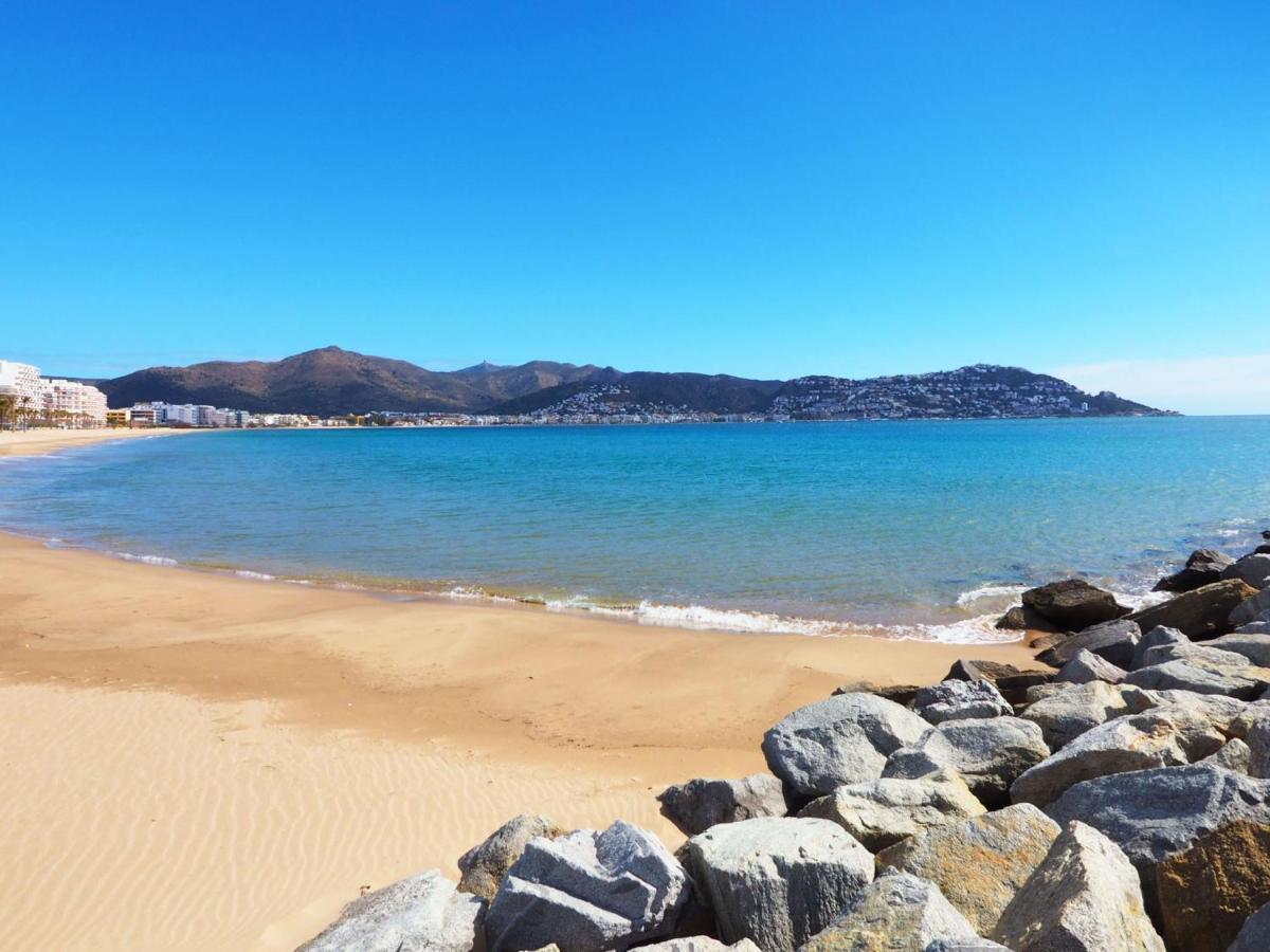 Apartment Platja De Roses-6 By Interhome Εξωτερικό φωτογραφία